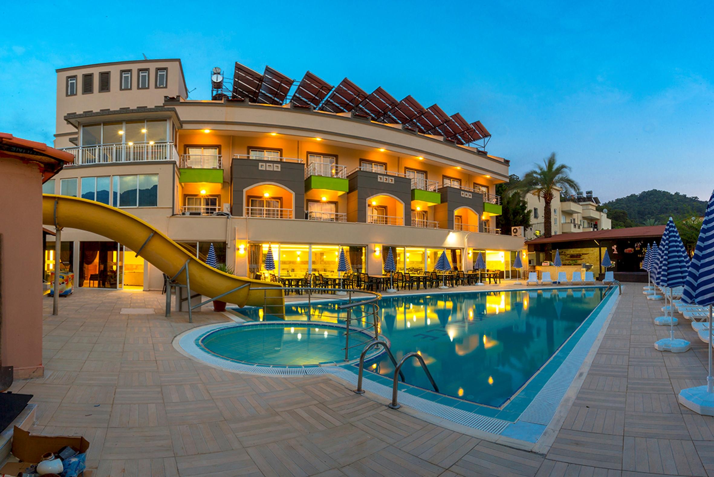 קמר Rich Melissa Hotel מראה חיצוני תמונה