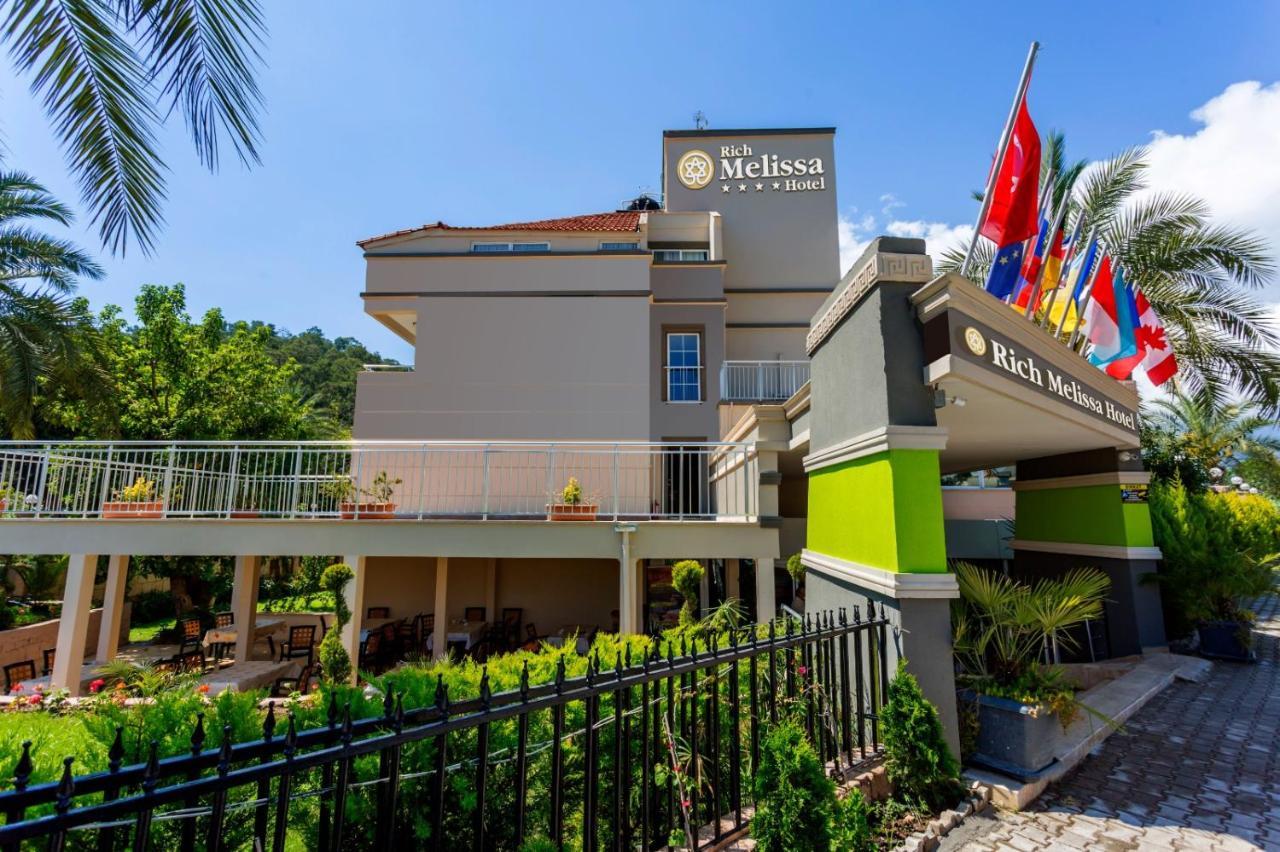 קמר Rich Melissa Hotel מראה חיצוני תמונה