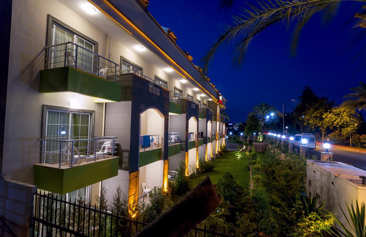 קמר Rich Melissa Hotel מראה חיצוני תמונה